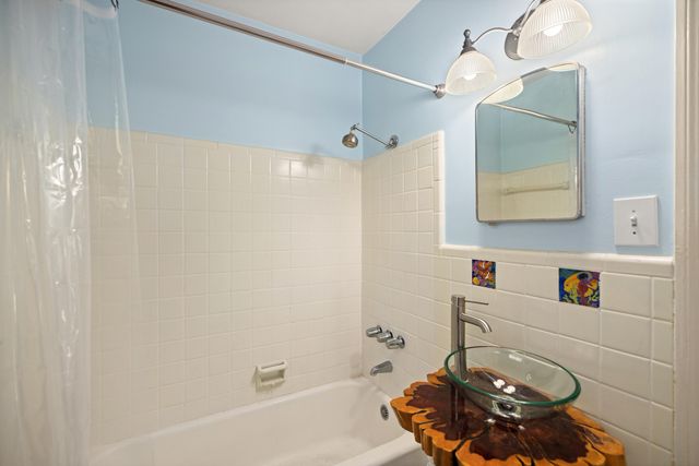 48 NE Laurie Drive, Fort Walton Beach, FL 32548