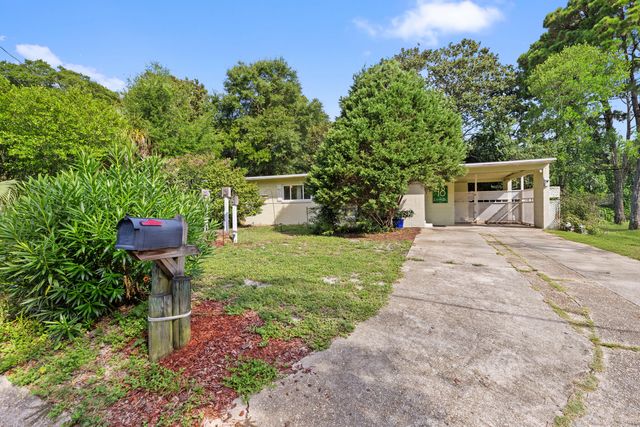48 NE Laurie Drive, Fort Walton Beach, FL 32548
