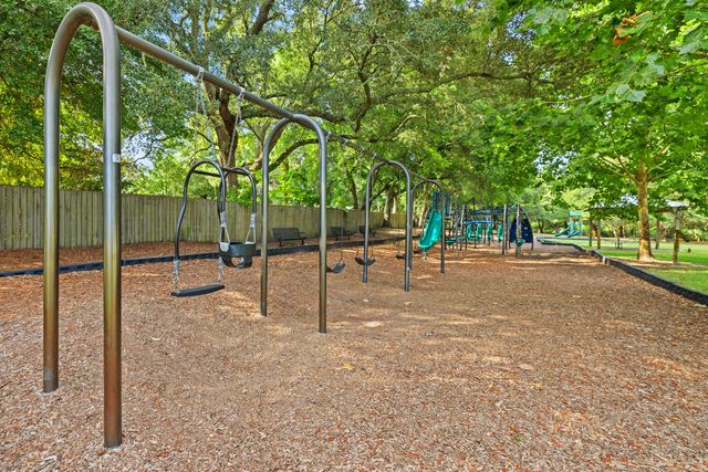 48 NE Laurie Drive, Fort Walton Beach, FL 32548