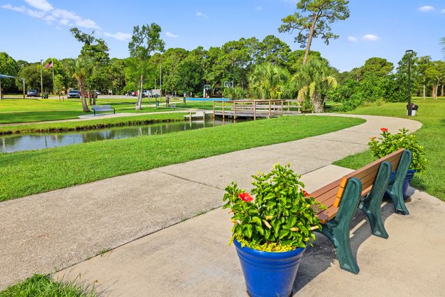 48 NE Laurie Drive, Fort Walton Beach, FL 32548