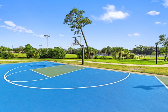 48 NE Laurie Drive, Fort Walton Beach, FL 32548