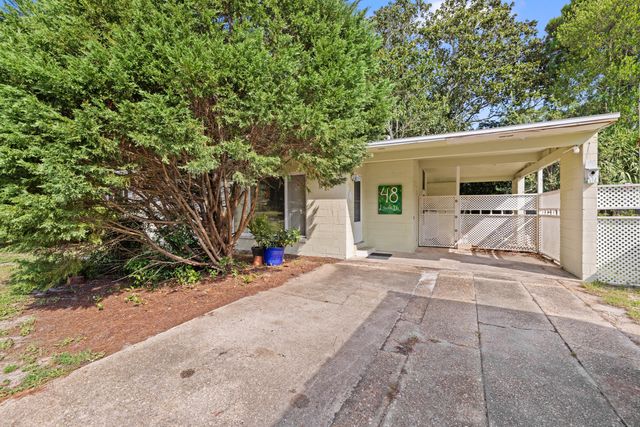 48 NE Laurie Drive, Fort Walton Beach, FL 32548