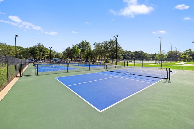 48 NE Laurie Drive, Fort Walton Beach, FL 32548