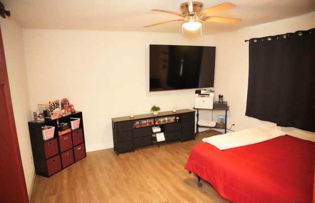 215 County Road 193, Alvin, TX 77511