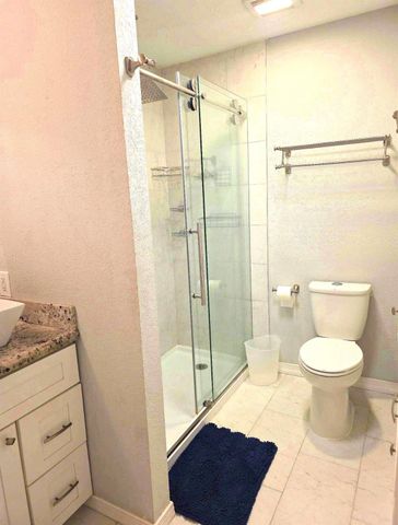 215 County Road 193, Alvin, TX 77511
