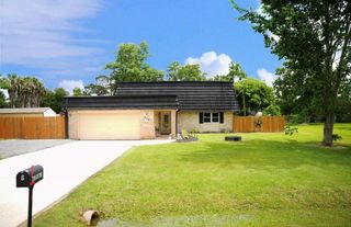 215 County Road 193, Alvin, TX 77511