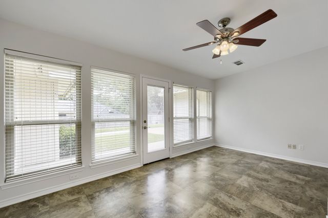 11 Kim Court, Mansfield, TX 76063