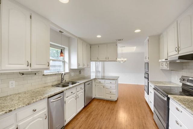 11 Kim Court, Mansfield, TX 76063