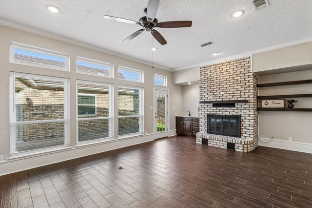 604 Shalamar Place, Irving, TX 75061