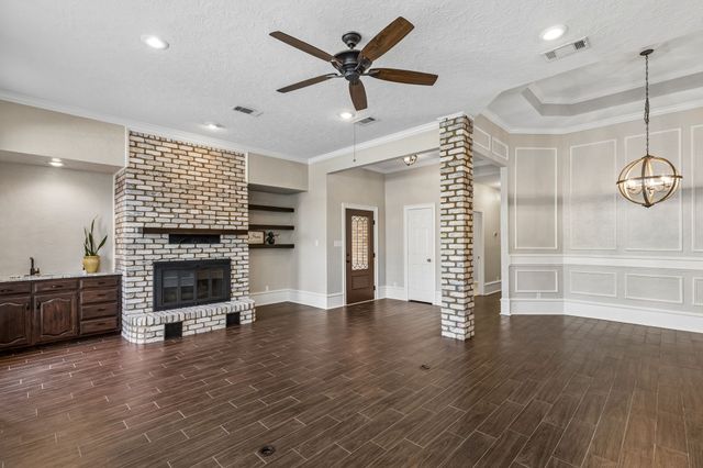 604 Shalamar Place, Irving, TX 75061