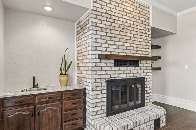 604 Shalamar Place, Irving, TX 75061