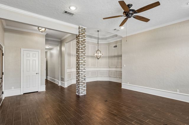 604 Shalamar Place, Irving, TX 75061