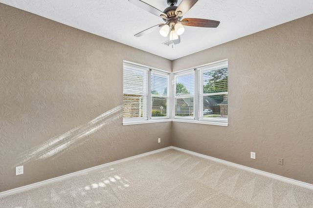 604 Shalamar Place, Irving, TX 75061