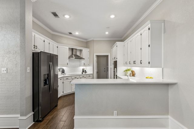 604 Shalamar Place, Irving, TX 75061