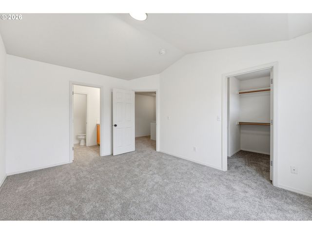 17290 Sw BERKELEY Ln, Beaverton, OR 97003