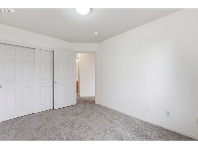 17290 Sw BERKELEY Ln, Beaverton, OR 97003