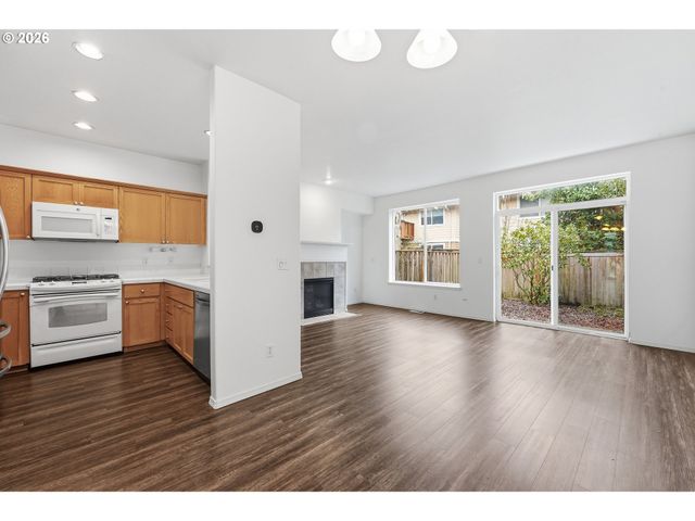 17290 Sw BERKELEY Ln, Beaverton, OR 97003