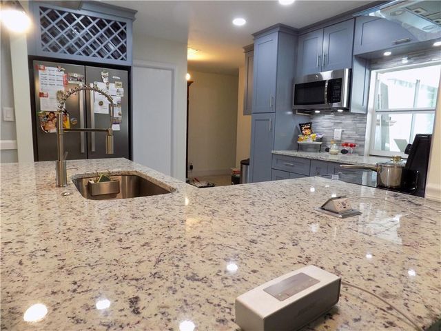 7811 NW 40th Court, Coral Springs, FL 33065