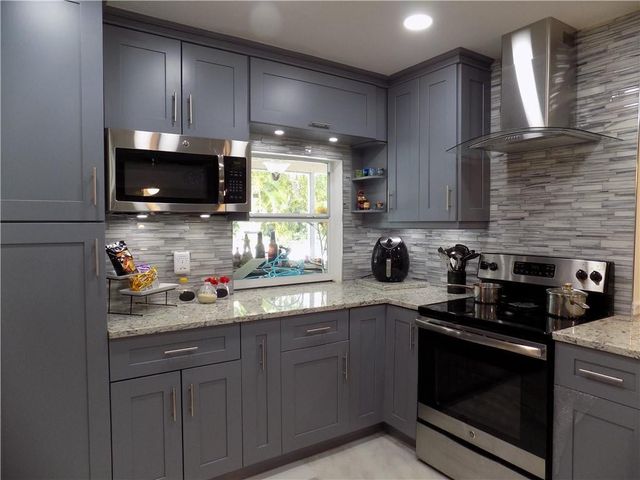 7811 NW 40th Court, Coral Springs, FL 33065