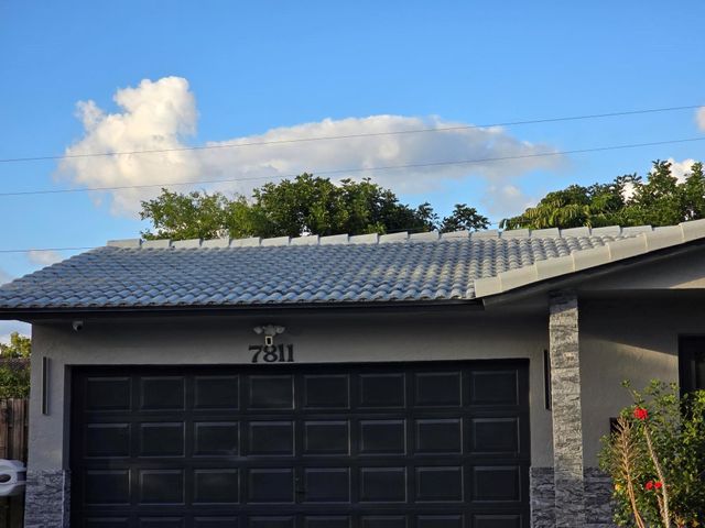 7811 NW 40th Court, Coral Springs, FL 33065