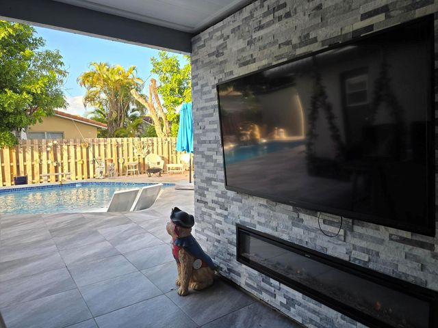 7811 NW 40th Court, Coral Springs, FL 33065