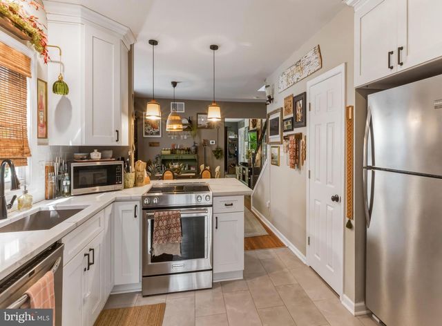 307 JOHNSON AVE, Oaklyn, NJ 08107