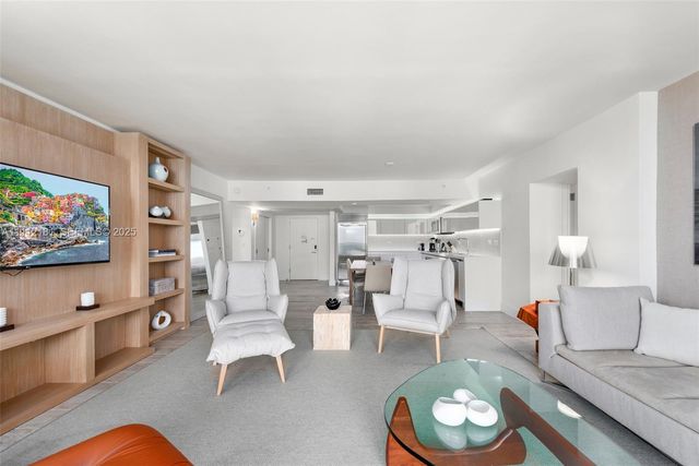 102 24th Street 1219, Miami Beach, FL 33139