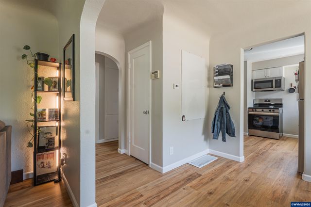 3068 Pringle Rd SE, Salem, OR 97302