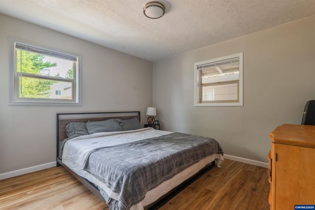 3068 Pringle Rd SE, Salem, OR 97302