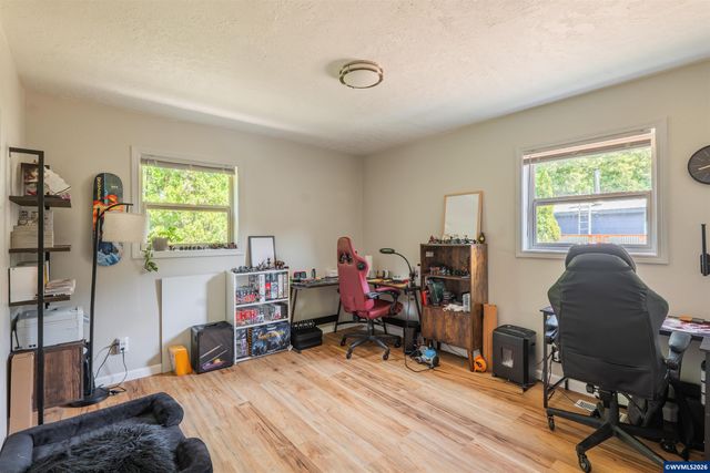 3068 Pringle Rd SE, Salem, OR 97302