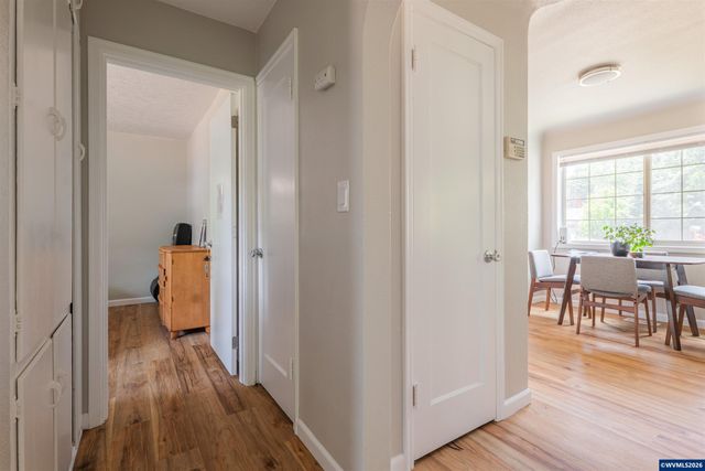 3068 Pringle Rd SE, Salem, OR 97302