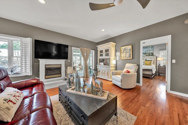 213 Redwood TER, Huddleston, VA 24104