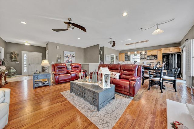 213 Redwood TER, Huddleston, VA 24104