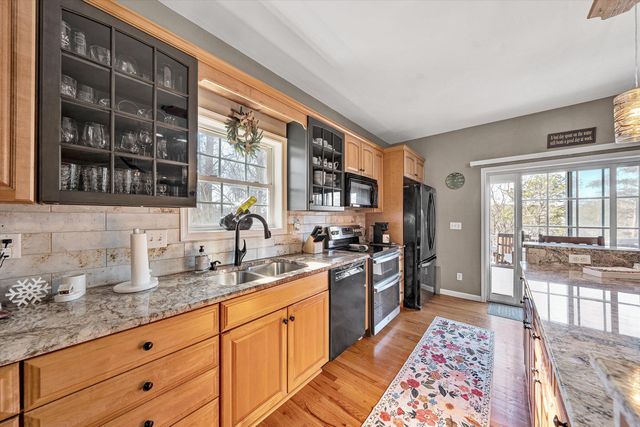 213 Redwood TER, Huddleston, VA 24104