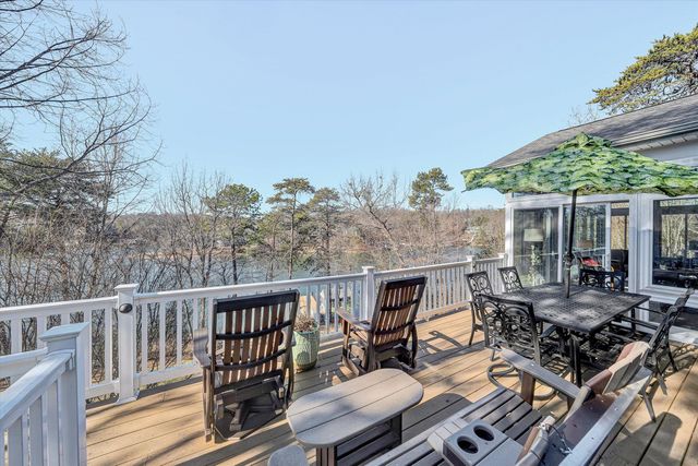 213 Redwood TER, Huddleston, VA 24104