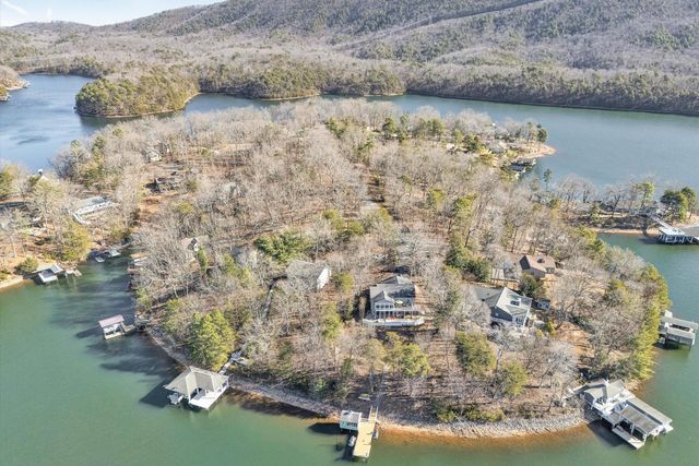 213 Redwood TER, Huddleston, VA 24104