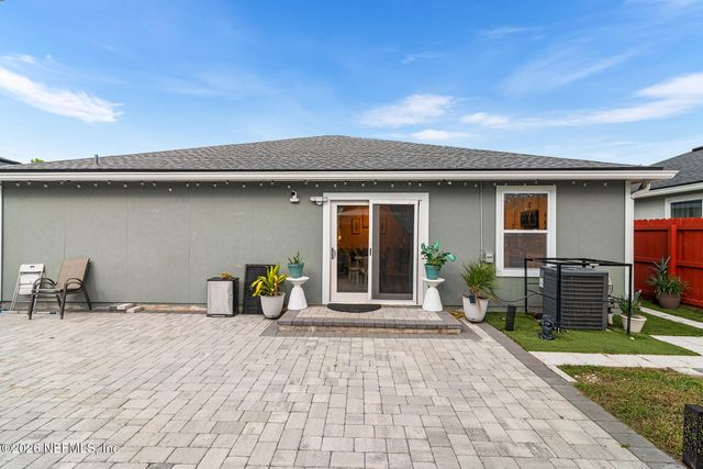 8360 HEWITT Street, Jacksonville, FL 32244
