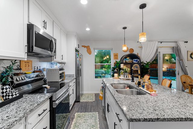 8360 HEWITT Street, Jacksonville, FL 32244