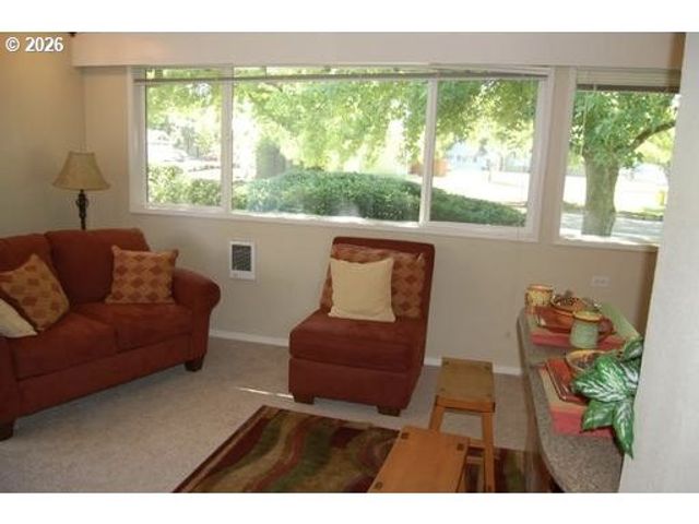 2044 W 17TH Ave, Eugene, OR 97402