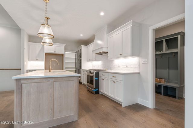 3015 Heather Green Blvd, La Grange, KY 40031