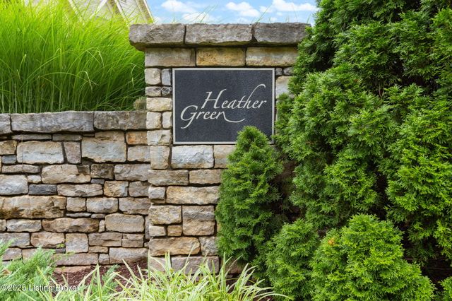 3015 Heather Green Blvd, La Grange, KY 40031