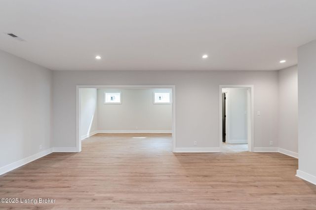 3015 Heather Green Blvd, La Grange, KY 40031