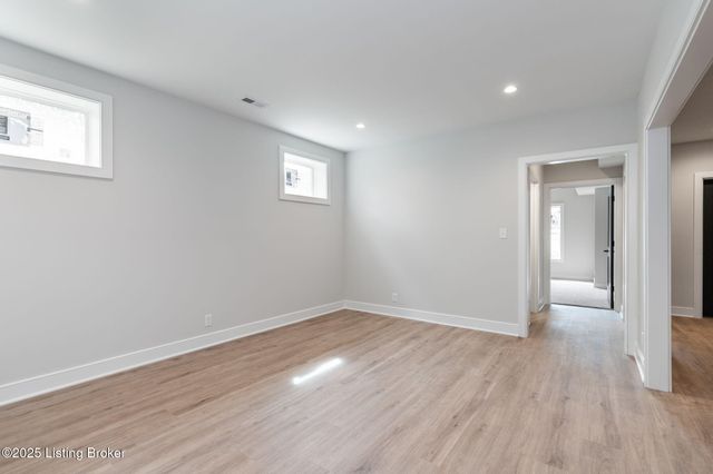 3015 Heather Green Blvd, La Grange, KY 40031