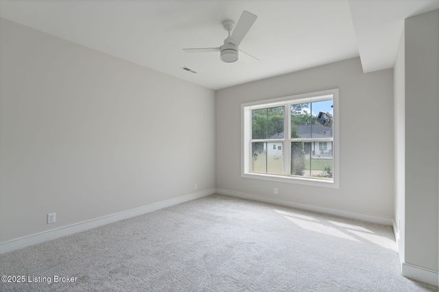 3015 Heather Green Blvd, La Grange, KY 40031