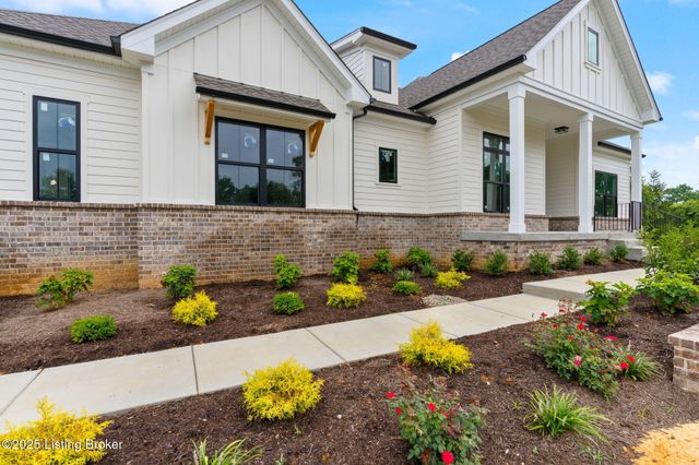 3015 Heather Green Blvd, La Grange, KY 40031