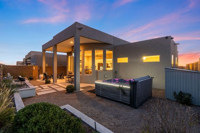 9520 Ridge Vista Drive NE, Albuquerque, NM 87122