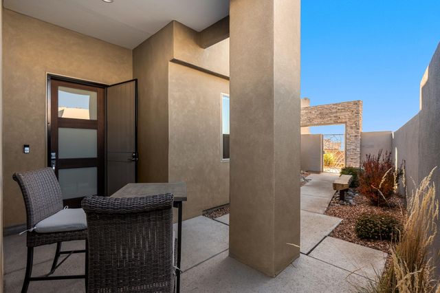 9520 Ridge Vista Drive NE, Albuquerque, NM 87122