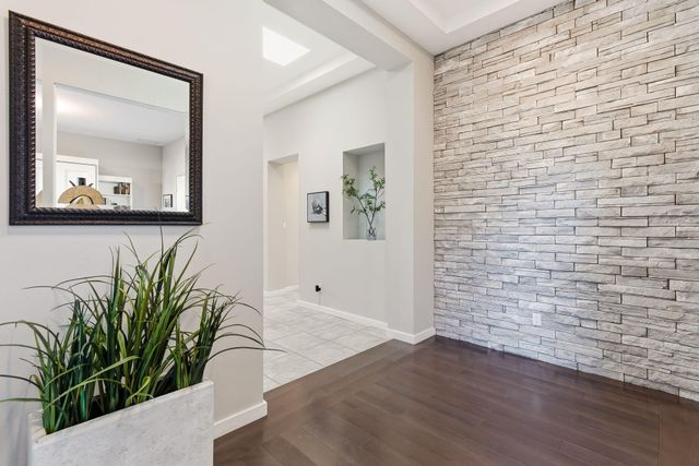 9520 Ridge Vista Drive NE, Albuquerque, NM 87122