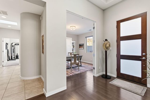 9520 Ridge Vista Drive NE, Albuquerque, NM 87122