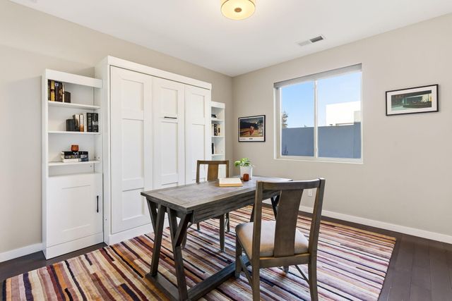 9520 Ridge Vista Drive NE, Albuquerque, NM 87122